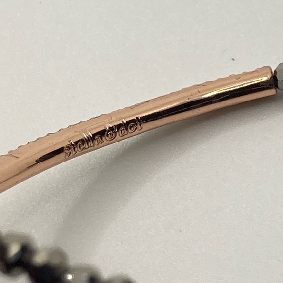 Stella and Dot Tribute Bracelet Grey Crystal Bead Rose Gold Tone Bar 6.5” - 8” - Picture 4 of 6